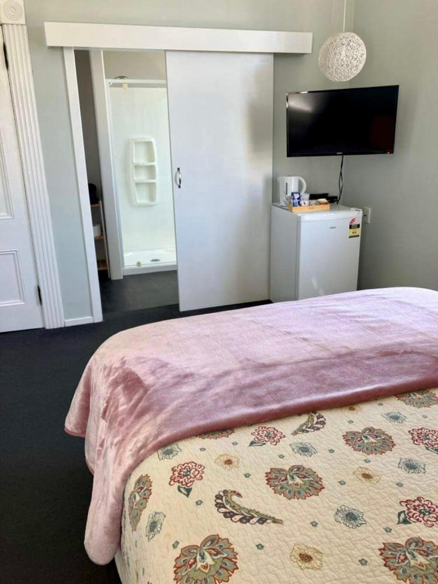 Tripinn Modern Motels & Affordable Accommodation ウェストポート エクステリア 写真