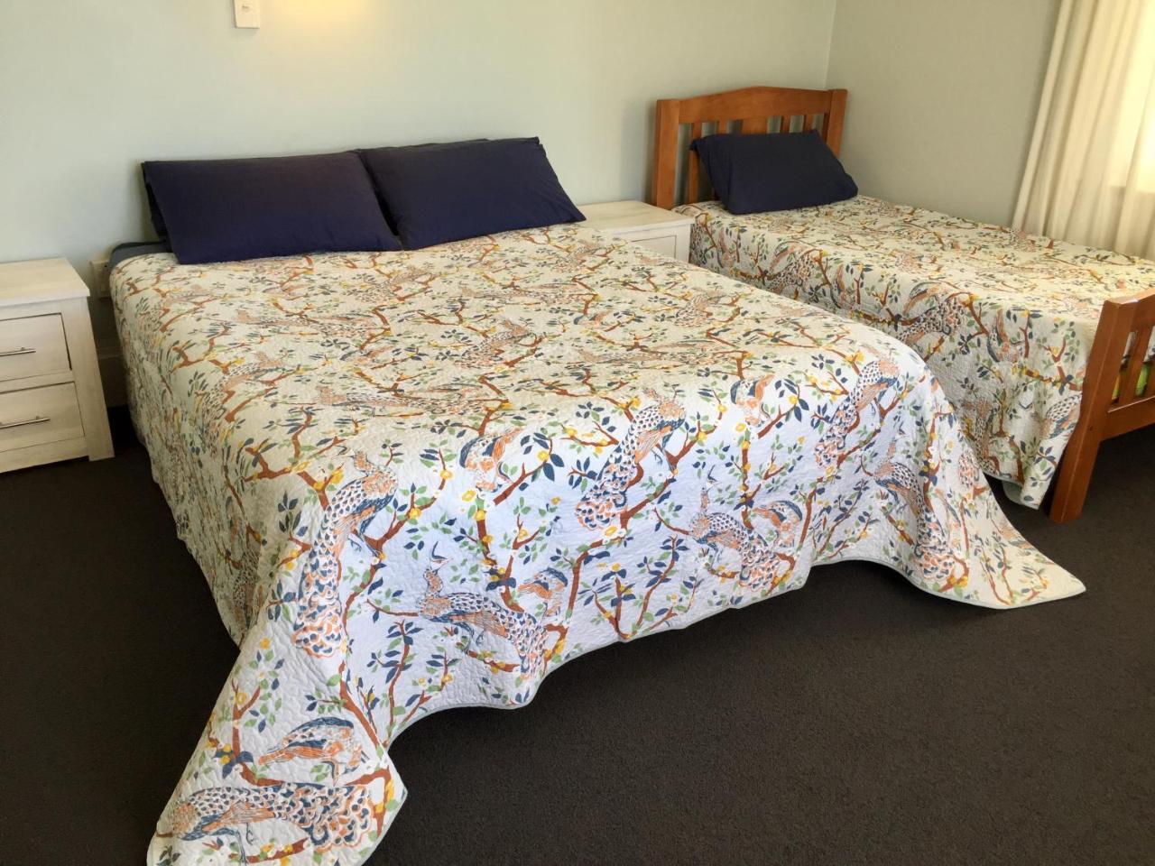 Tripinn Modern Motels & Affordable Accommodation ウェストポート エクステリア 写真