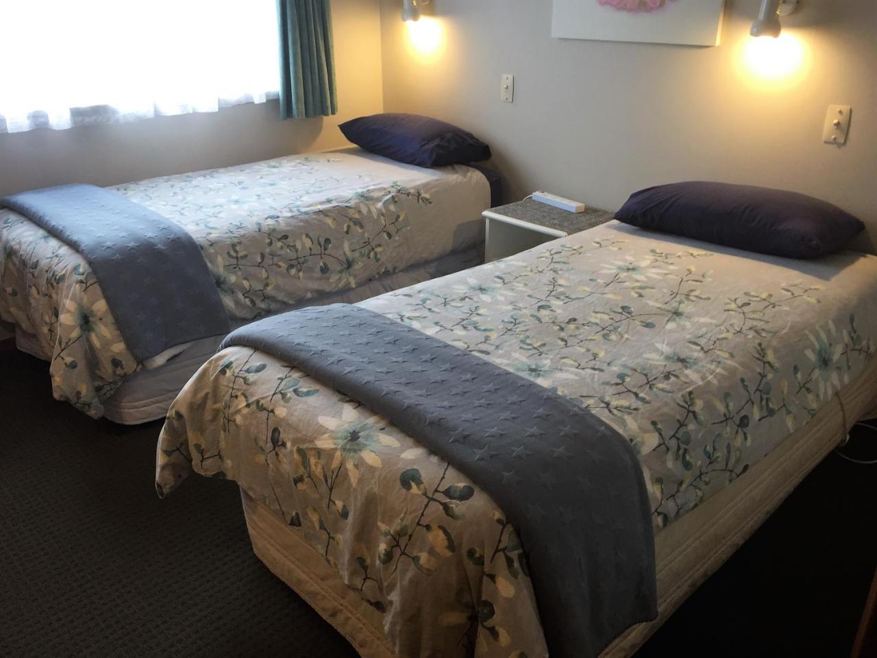 Tripinn Modern Motels & Affordable Accommodation ウェストポート エクステリア 写真