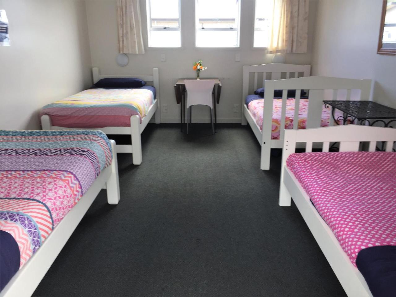 Tripinn Modern Motels & Affordable Accommodation ウェストポート エクステリア 写真