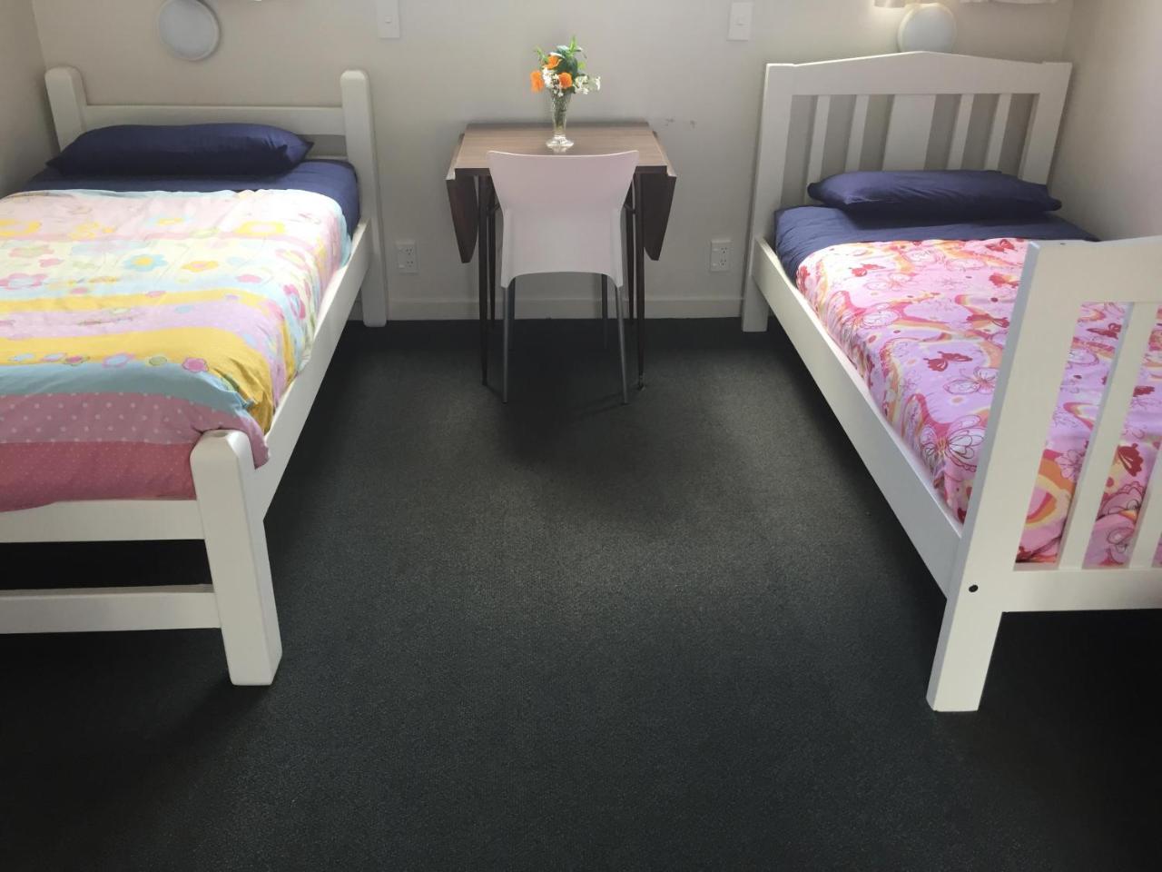 Tripinn Modern Motels & Affordable Accommodation ウェストポート エクステリア 写真