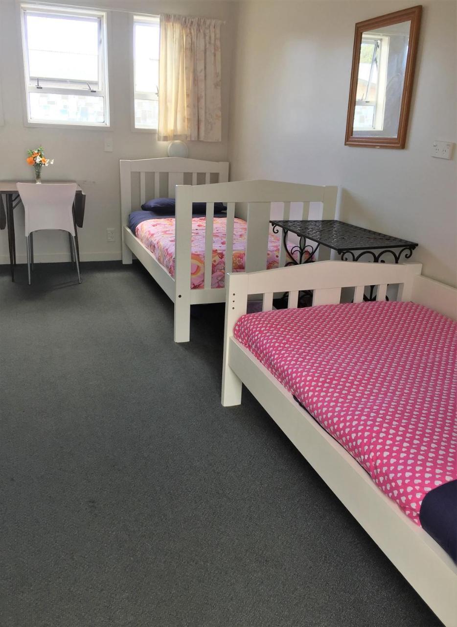 Tripinn Modern Motels & Affordable Accommodation ウェストポート エクステリア 写真